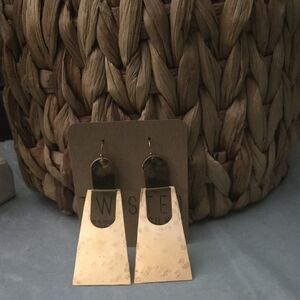 Elegant Gold Statement Earrings